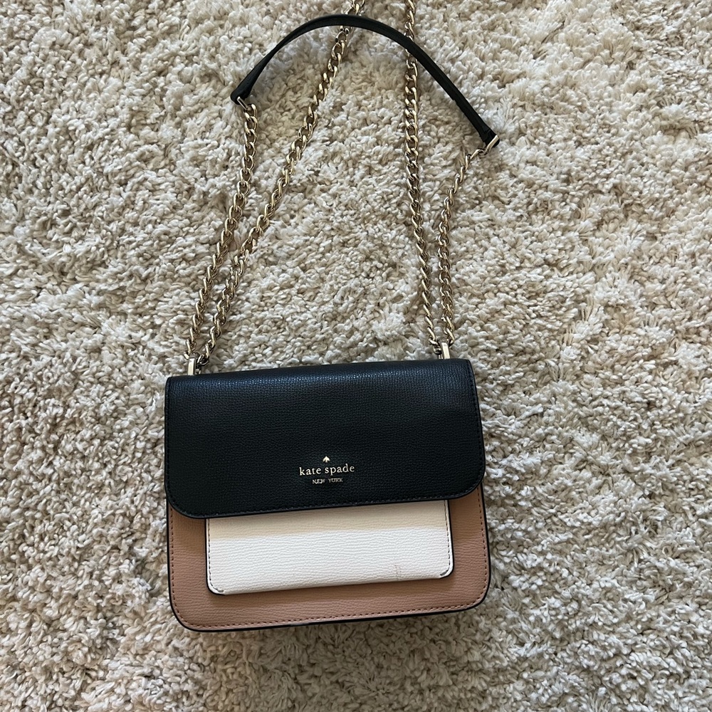 Cross Body - Picture 2 of 3